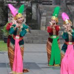 PENARI JAWA TENGAH MEMERIAHKAN "SOUL OF YOUTH" RAGAM BUDAYA NUSANTARA TMII