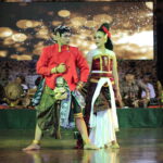 SENANDUNG ASMARA BATURRADEN MEMUKAU PENGUNJUNG TMII
