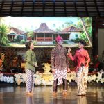 PAK KIJO TANI DIBOYONG DARI REMBANG PENTAS DI JAKARTA