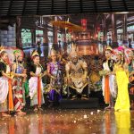 SANG AJI SAKA DARI PEKALONGAN MENGGEMPARKAN TMII JAKARTA